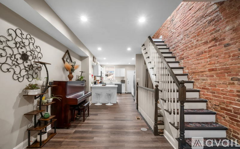 210 North Ellwood Avenue 2 Beds Townhouse for Rent - Photo gallery 3