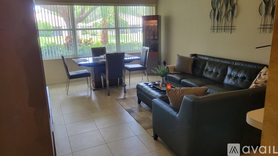 322 Coral Trace Ln 2 Beds Townhouse for Rent - Photo gallery 3