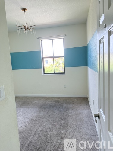 141 Northeast 24th Terrace 3 Beds Single Family Home for Rent - Photo gallery 2