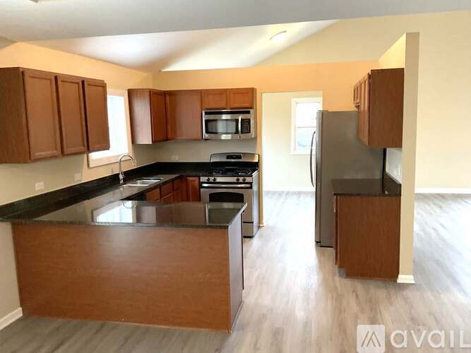 4330 Mayflower Drive 3 Beds Single Family Home for Rent - Photo gallery 2
