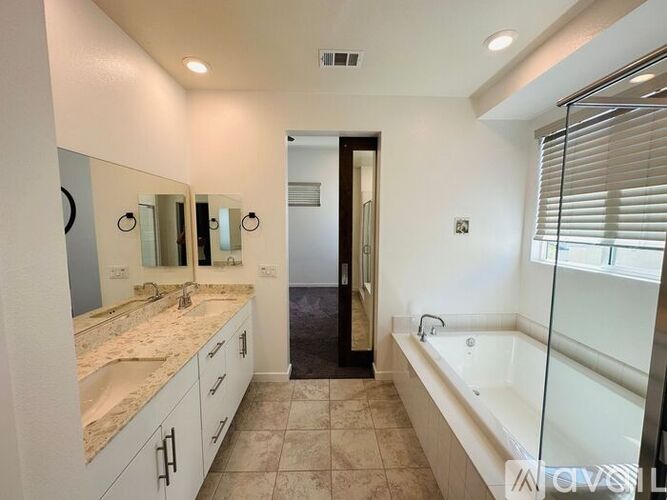 4330 Mayflower Drive 3 Beds Single Family Home for Rent - Photo gallery 3
