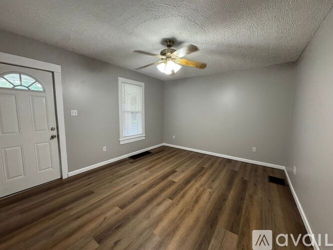 205 6th St NW 2 Beds Single Family Home for Rent - Photo gallery 2