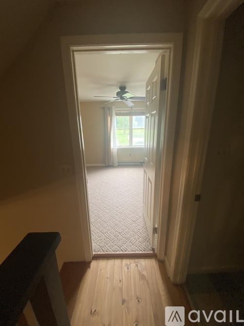 14775 Charmian Road 3 Beds Single Family Home for Rent - Photo gallery 3