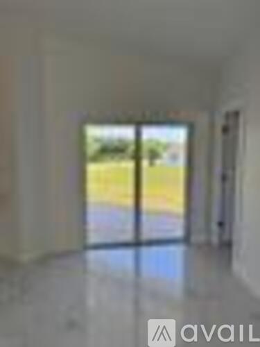 4677 Golfview Blvd 3 Beds Single Family Home for Rent - Photo gallery 2