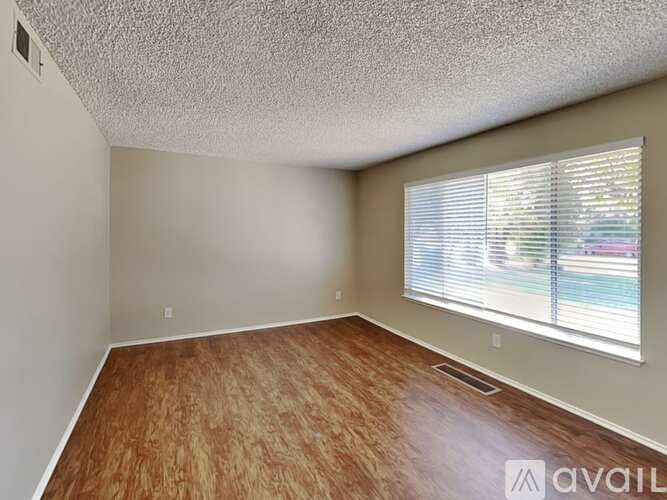 1230 McDonald Drive 3 Beds Single Family Home for Rent - Photo gallery 2