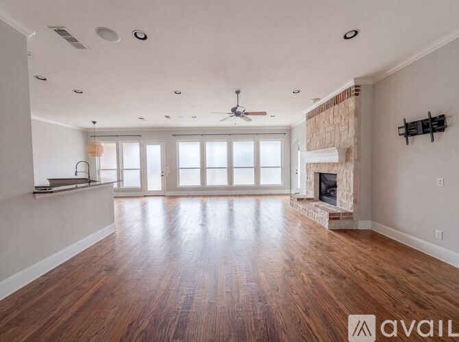 6531 Swallow Ct 4 Beds Single Family Home for Rent - Photo gallery 4