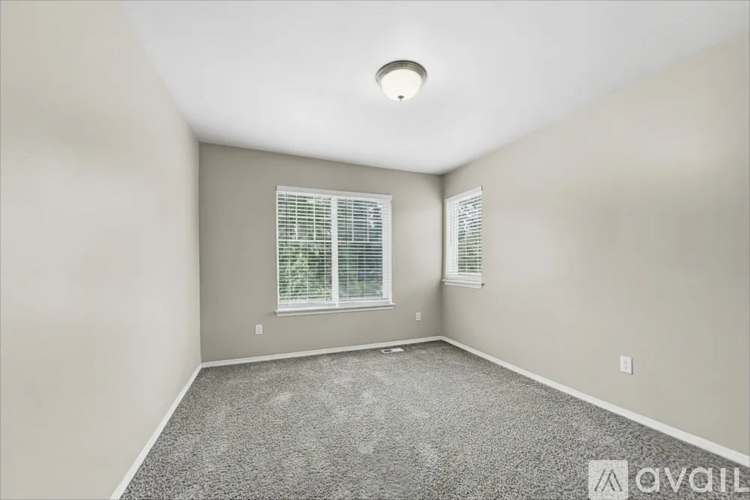 7704 198th St E 4 Beds Single Family Home for Rent - Photo gallery 5