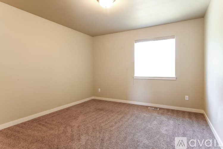 8708 184th Street Ct E 5 Beds Single Family Home for Rent - Photo gallery 5