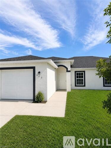 620 SE 7th St 3 Beds Single Family Home for Rent - Photo gallery 1