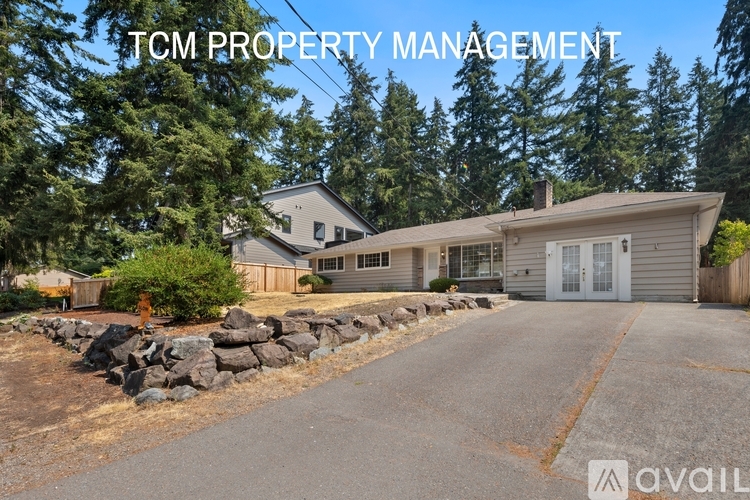 4032 138th Ave SE 3 Beds Single Family Home for Rent - Photo gallery 1
