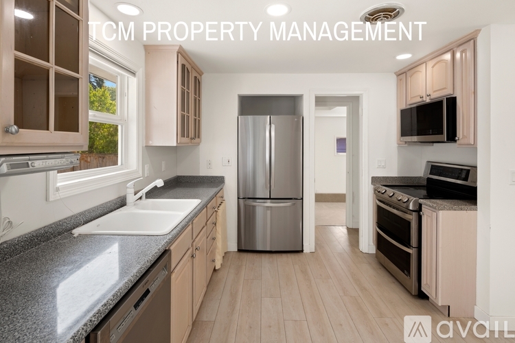 4032 138th Ave SE 3 Beds Single Family Home for Rent - Photo gallery 3