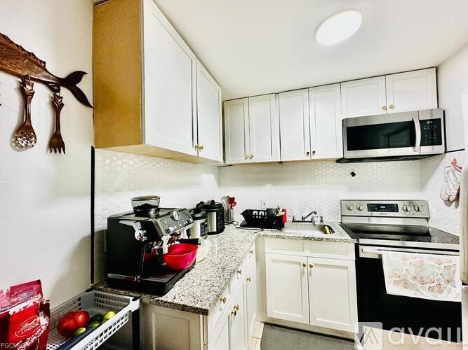 20 Westminster St N 2 Beds Single Family Home for Rent - Photo gallery 2