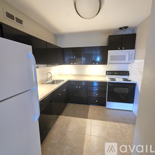 5939 Nagel Ave 2 Beds Apartment for Rent - Photo gallery 5