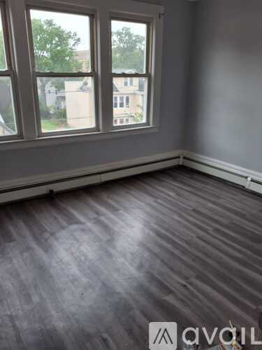 267 Goldsmith Ave 3 Beds Apartment for Rent - Photo gallery 3