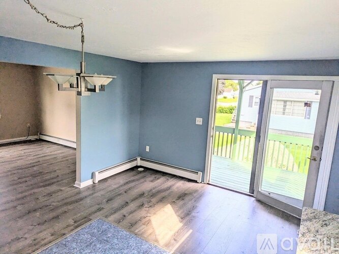 25 Brodeur Avenue 3 Beds Apartment for Rent - Photo gallery 5