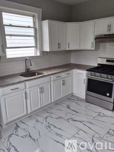 47 Eckert Ave 3 Beds Apartment for Rent - Photo gallery 2