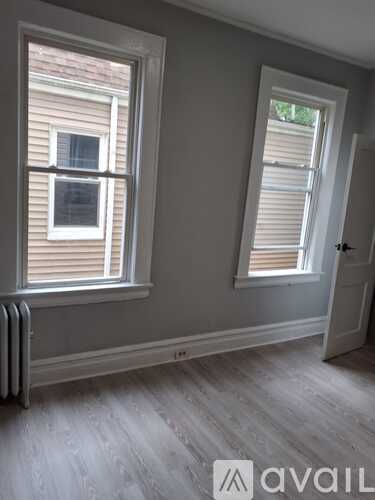47 Eckert Ave 3 Beds Apartment for Rent - Photo gallery 3