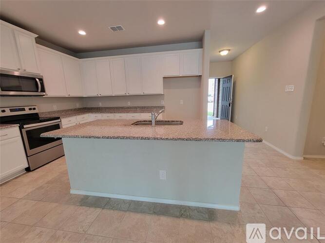 4725 Redbud Dr 4 Beds Single Family Home for Rent - Photo gallery 2