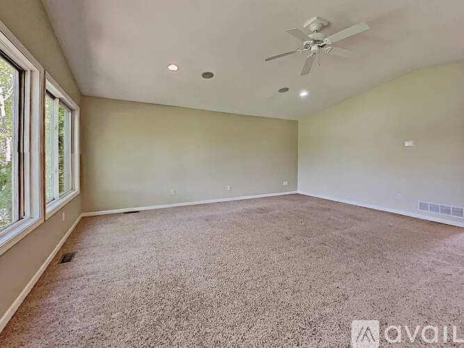 8137 West Montecito Avenue 2 Beds Single Family Home for Rent - Photo gallery 2