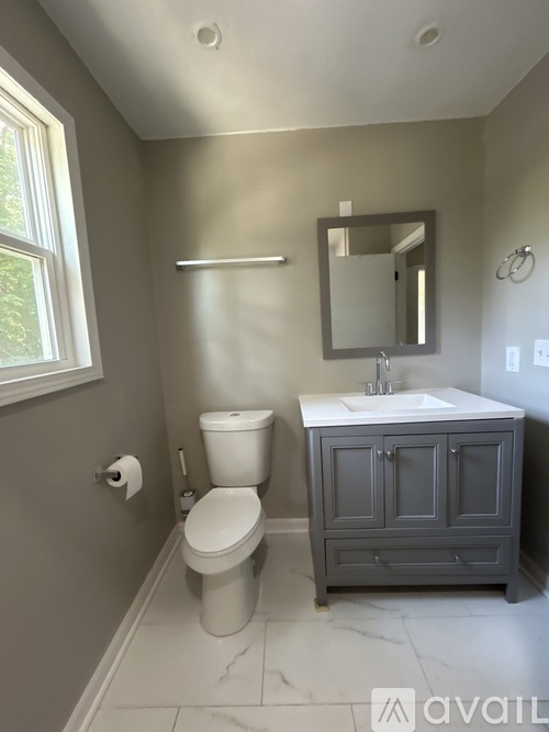 555 Glencove Dr 4 Beds Single Family Home for Rent - Photo gallery 3