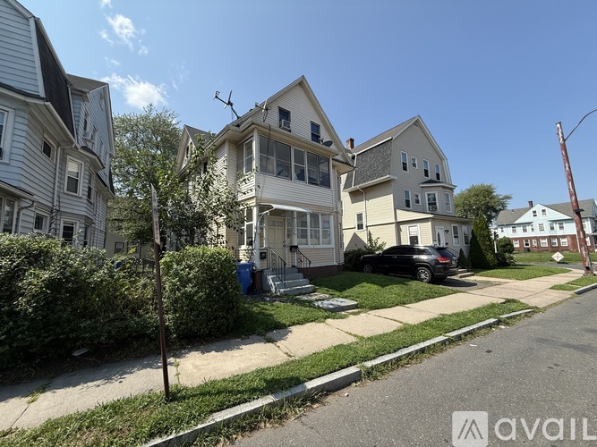 307 New Park Ave 2 Beds Apartment for Rent - Photo gallery 2