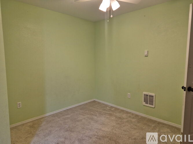 1203 110th St E 1 Apartment for Rent - Photo gallery 4