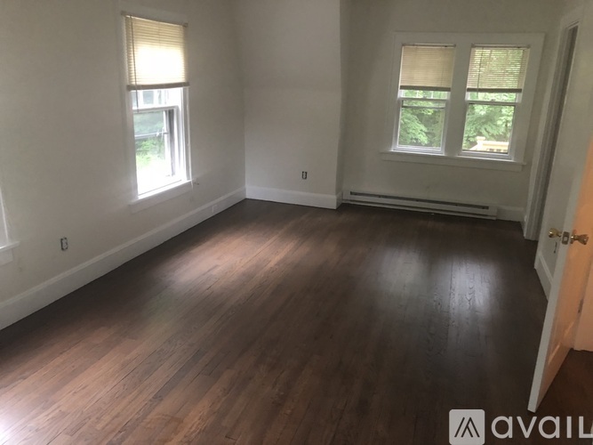 857 Main St 2 Beds Apartment for Rent - Photo gallery 3