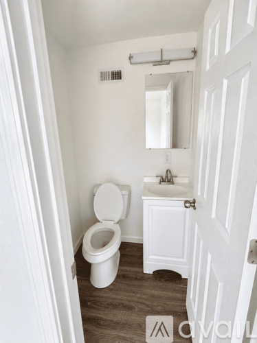 2034 Catalpa Dr. 2 Beds Apartment for Rent - Photo gallery 3