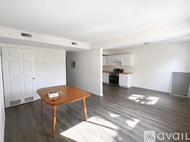 2034 Catalpa Dr. 2 Beds Apartment for Rent - Photo gallery 4