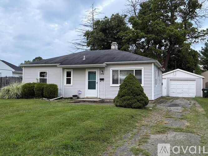 108 Holly Ln 3 Beds Single Family Home for Rent - Photo gallery 1