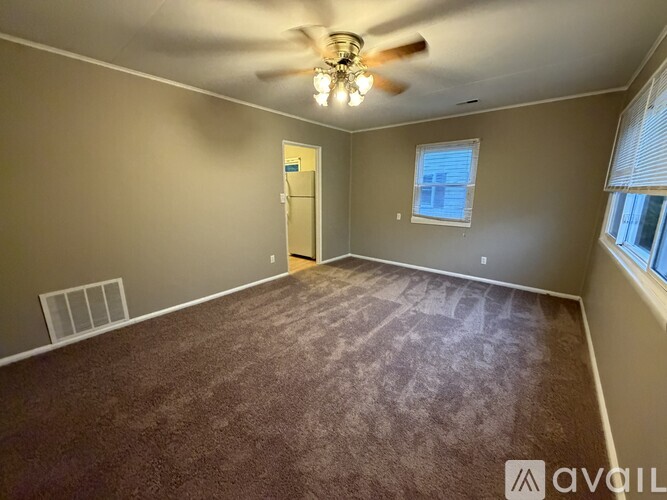 108 Holly Ln 3 Beds Single Family Home for Rent - Photo gallery 3