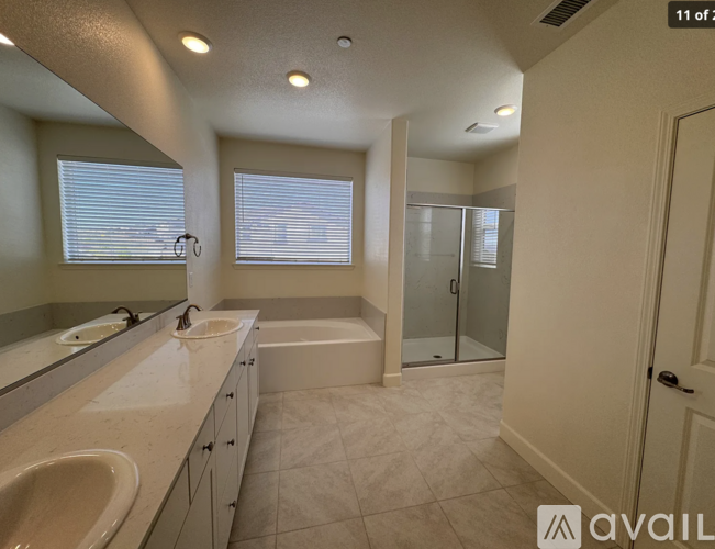 6792 Pilot Peak Court 3 Beds Single Family Home for Rent - Photo gallery 4