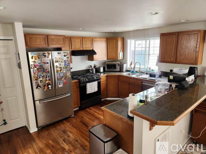 8537 Midvale Avenue North 3 Beds Townhouse for Rent - Photo gallery 5