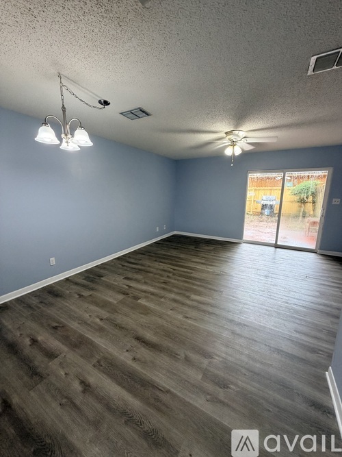 109 Davenport Rd 2 Beds Townhouse for Rent - Photo gallery 1