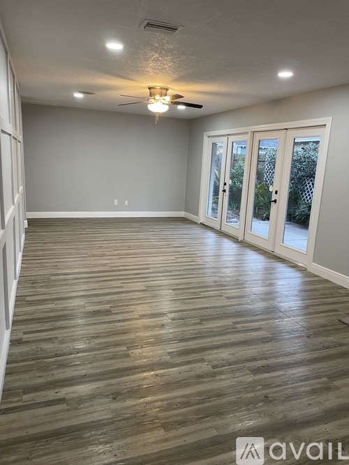310 E Gladys St 3 Beds Single Family Home for Rent - Photo gallery 2