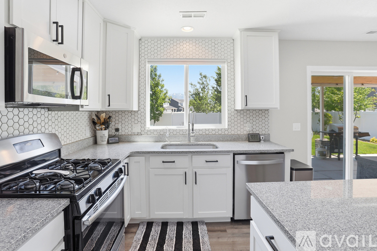 3487 South Finch Street 3 Beds Single Family Home for Rent - Photo gallery 5