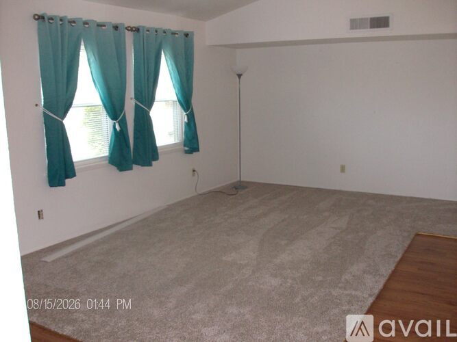 401 Pogue Street 2 Beds Condo for Rent - Photo gallery 3