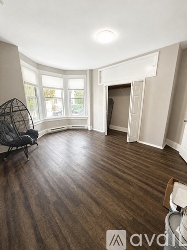308 7th Avenue West 3 Beds Apartment for Rent - Photo gallery 2