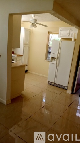 Somerset Dr 2 Beds Condo for Rent - Photo gallery 4