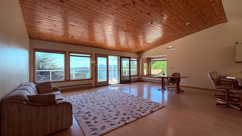 104 Sharon Dr 5 Beds Apartment for Rent