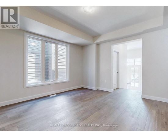 93 YORK DRIVE 4 Beds House for Rent - Photo gallery 4