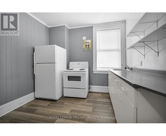 2 - 122 CENTRE STREET 1 Home, Multifamily, Duplex for Rent - Photo gallery 3