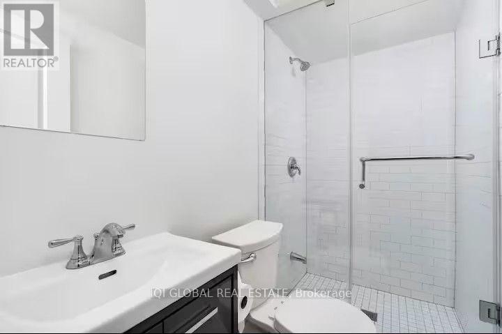 3 bedroom apartment - 2ND FLOOR - 525 OSSINGTON AVENUE 2nd Floor, Toronto (Palmerston-Little Italy) 4