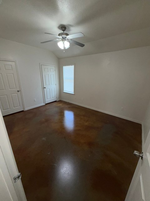 508 East Young Avenue 3 Beds Apartment for Rent