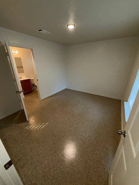 514 East Central Avenue 1 Apartment for Rent