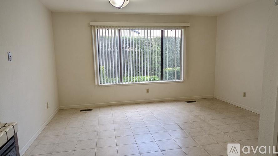 949 Courtland Court 2 Beds Single Family Home for Rent - Photo gallery 4