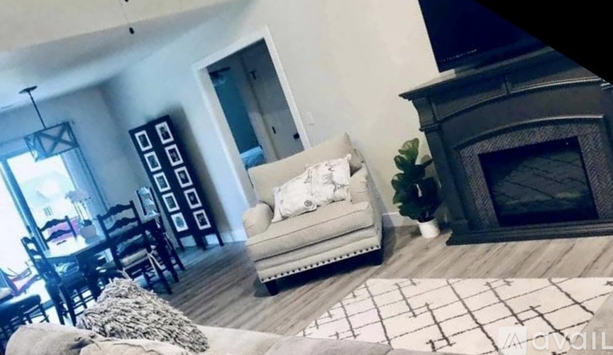 424 Tinsel Circle 3 Beds Single Family Home for Rent - Photo gallery 4