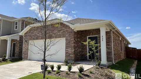 420 Covington Cv 3 Beds Apartment for Rent