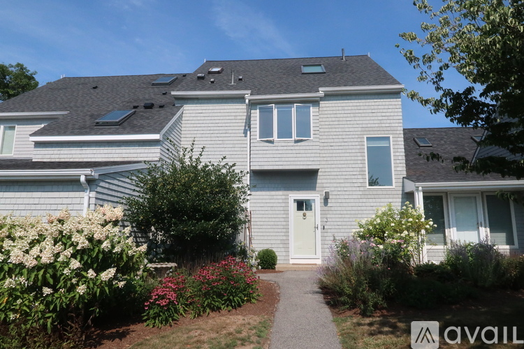 17 Stage Neck Rd 4 Beds Condo for Rent - Photo gallery 1