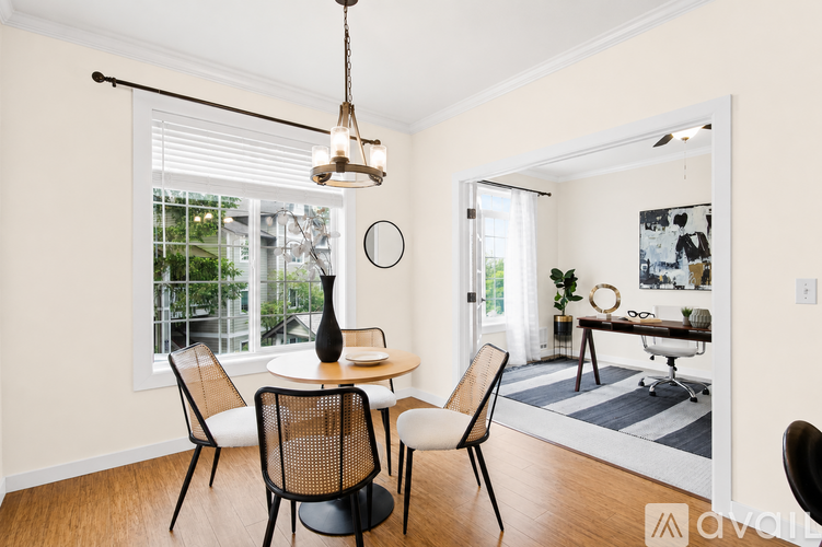 18505 Southeast Newport Way 2 Beds Condo for Rent - Photo gallery 3